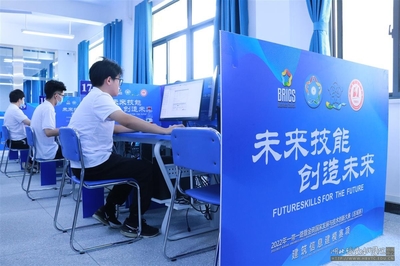 湖北職院選手在國際建模選拔賽中奪魁 展職教新風(fēng)采